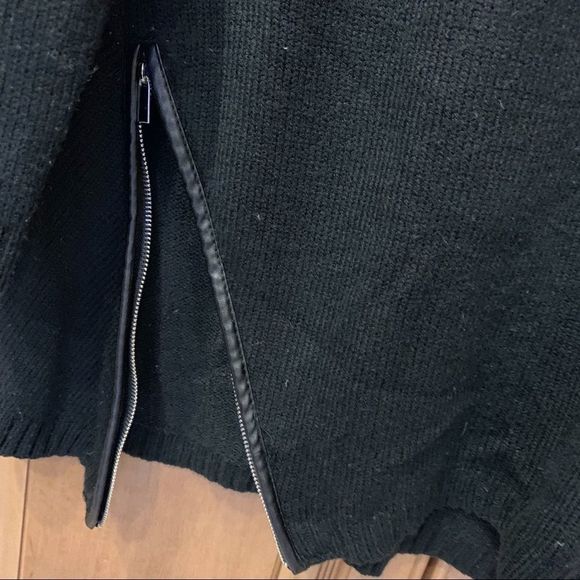 black new york & company sweater - Picture 7 of 7